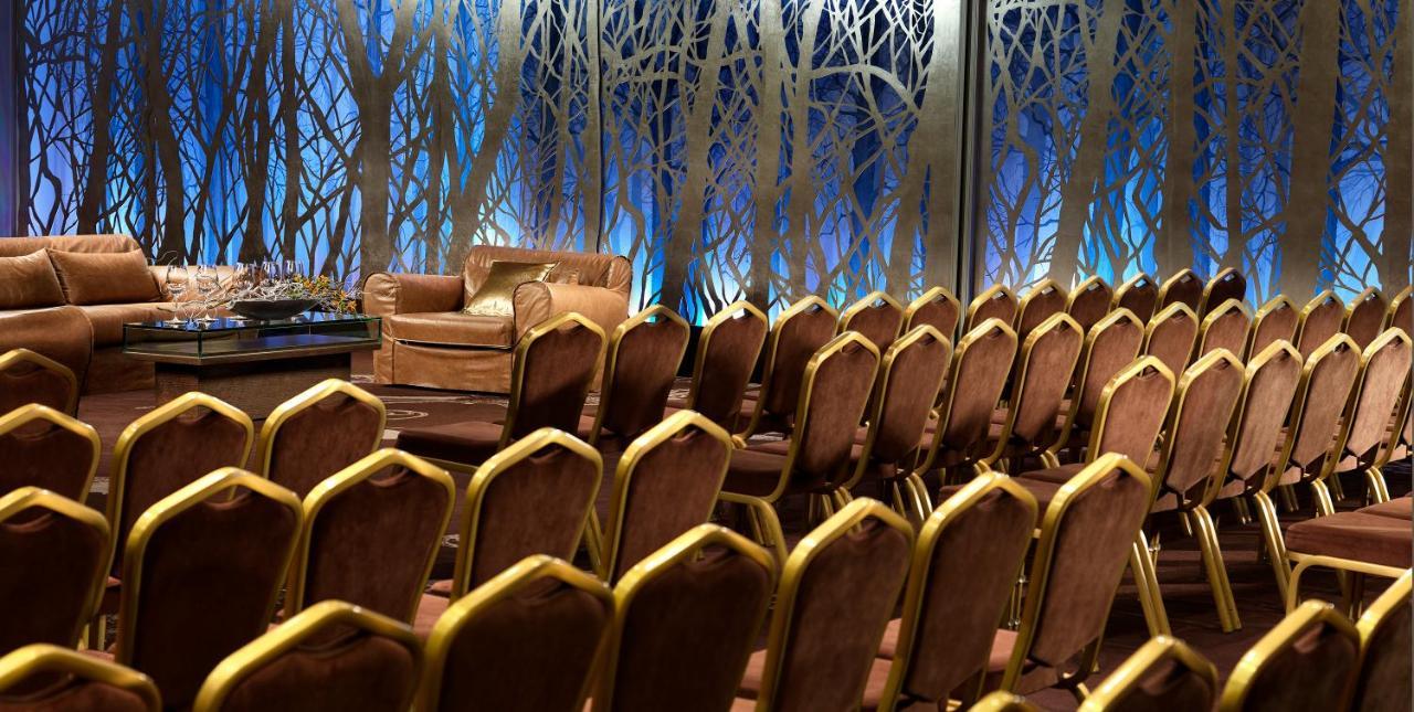 Radisson Blu Park Hotel Атина Екстериор снимка The stage of the 2009 ceremony