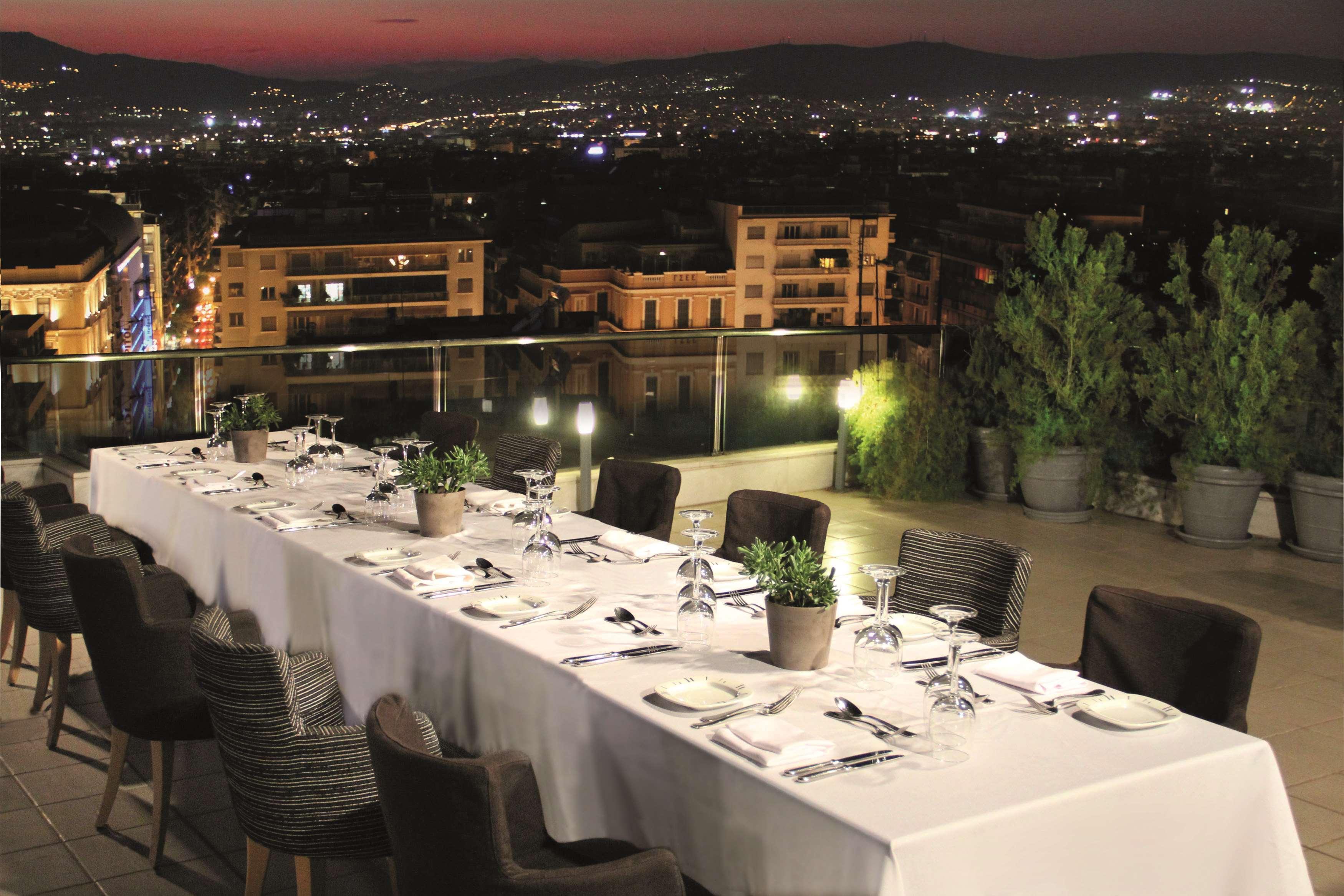 Radisson Blu Park Hotel Атина Екстериор снимка The Sky Bar