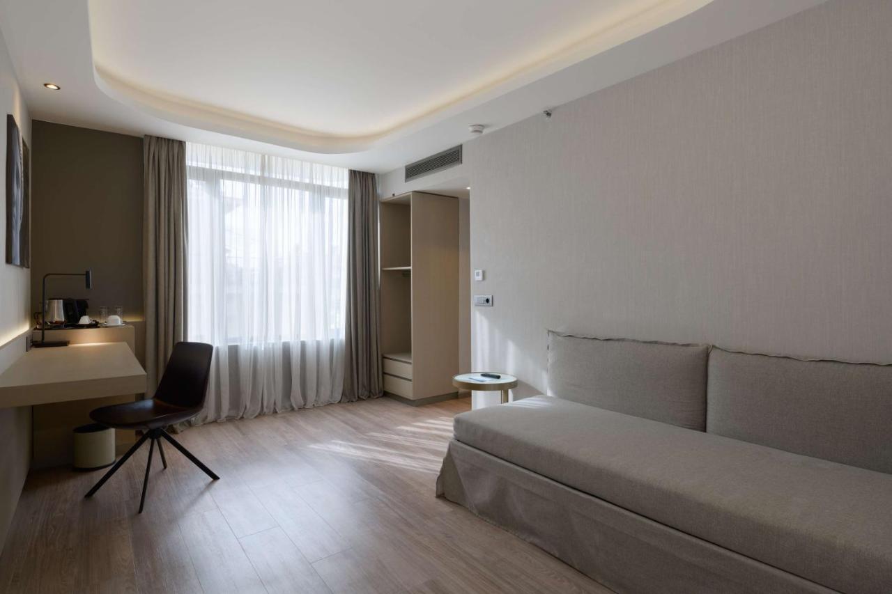 Radisson Blu Park Hotel Атина Екстериор снимка