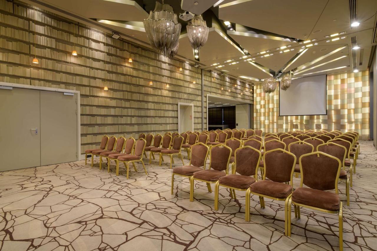 Radisson Blu Park Hotel Атина Екстериор снимка The ballroom