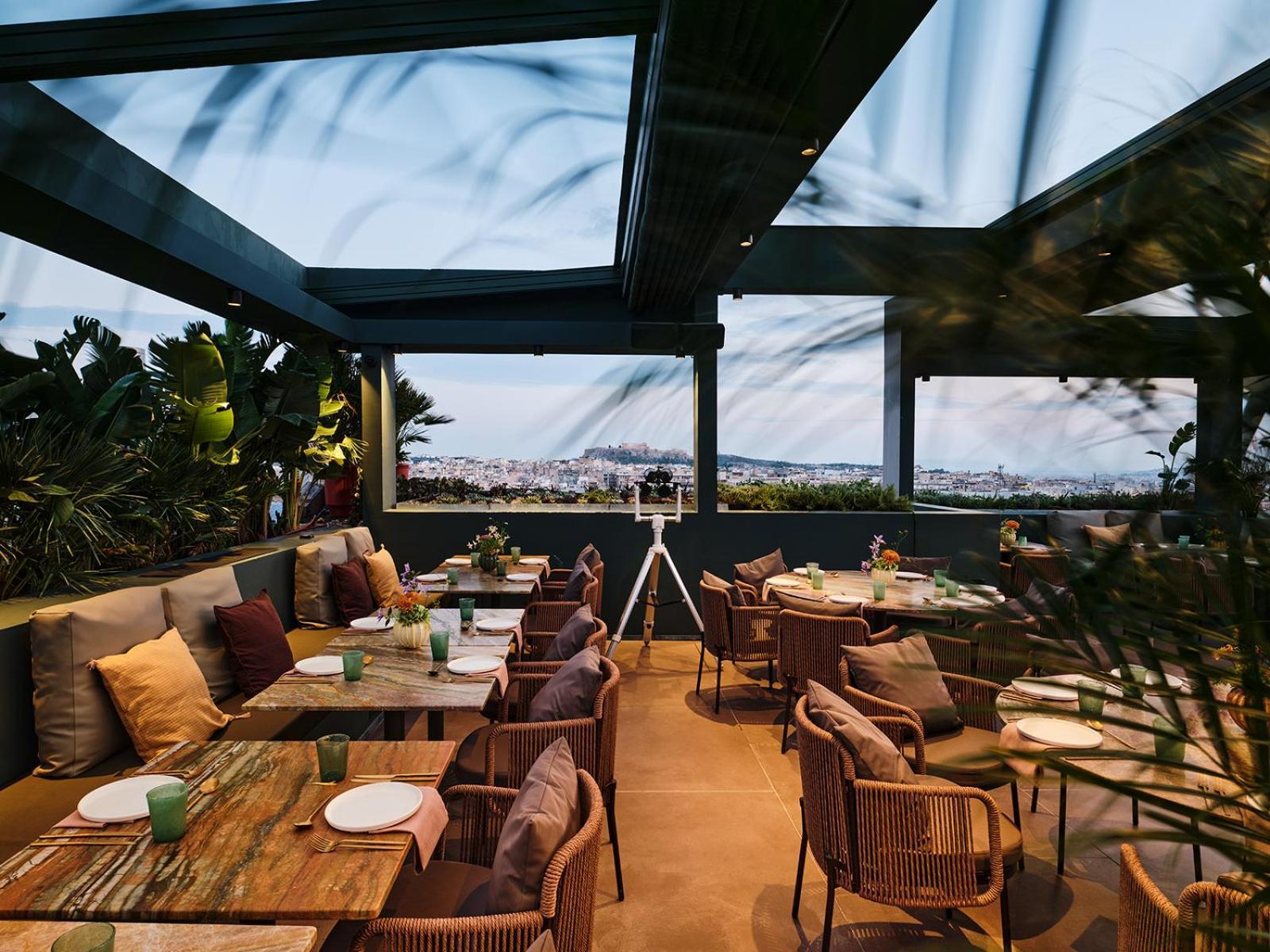 Radisson Blu Park Hotel Атина Екстериор снимка The Sky Bar